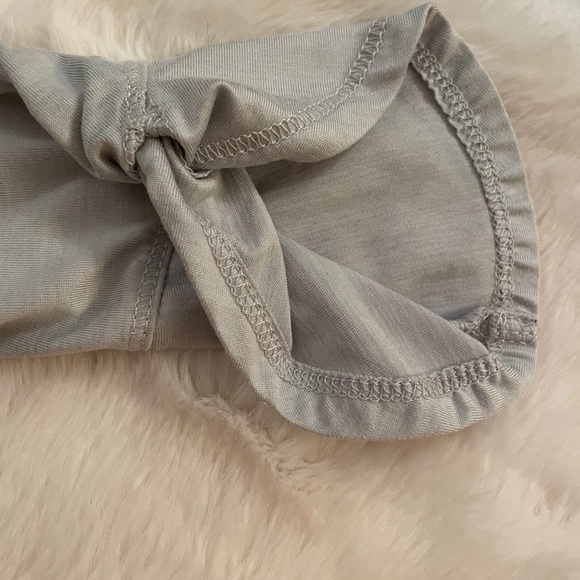 Apana Athletic Shirt - Picture 3 of 3